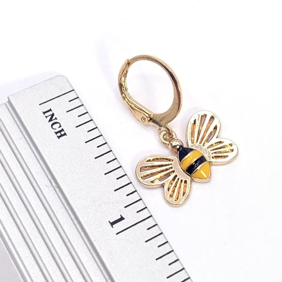 Bumble Bee Charm Earrings - Picture 4 of 4